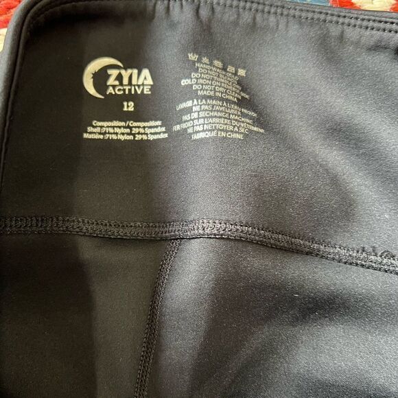 Zyia Leggings | 12  - Picture 3 of 4